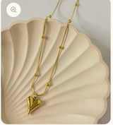 Golden Heart Pendent Neckless
