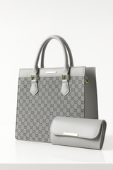 SIGNATURE TOTE LINE